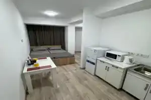 Prostornaya studiya s vidom na gory-otel, Bishkek