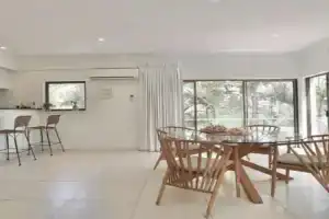 Bright Ocean Horizon Escape Apartments, Noosa Heads