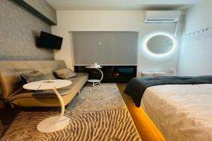 LuxurySweet博多駅南63 博多駅車で5分 新築 条件付ペット可 Apartments, Fukuoka