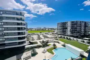 Riverfront Serenity Suite Apartments, Brisbane