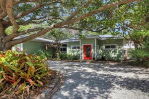 Coastal Beauty with sunset Cruise for bookings over 10 nights Guest house, Sarasota