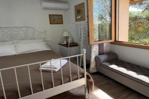 Charming Guest Room in with City, Garden, and Mountain Views, Dicomano