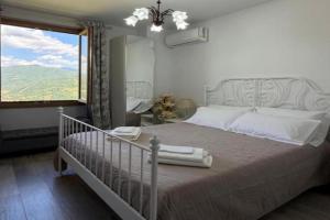 Charming Guest Room in Villa Casavecchia, Dicomano
