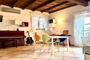 Garibaldi Suite Apartments, Pavia