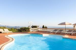 Villa Sophia by Nicola Real Estate, Camaiore