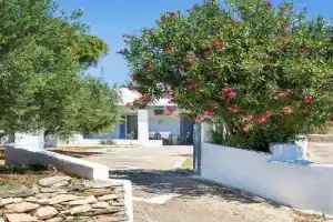 Traditional Island Escape by ΜΡS Apartments, Drios