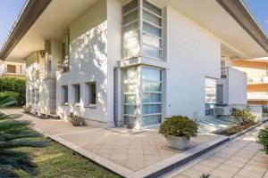 Villa Rosaria, Giarre