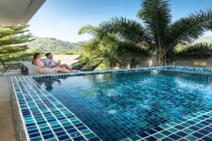 Duplex Villa Natural Touch A2 2BR with scenic view and rooftop terrace, Bang Tao