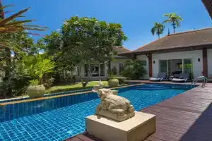 Private 3BR Pool Villa Mylico 3min drive Beach, Nai Harn