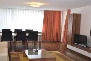 Very central and modern 2BR near lake - Flower 13 Apartments, Zurich
