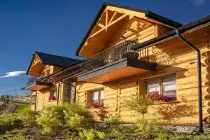 Apartamenty Wiśniowe Wzgórze - strefa SPA oraz parking w cenie pobytu - spokojna okolica, Muszyna