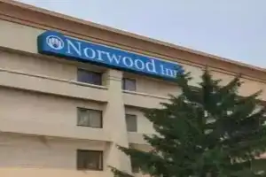Norwood Inn & Suites By BlissPoint, Indianapolis