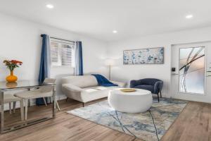 Cozy By The Blue Apartments, Miami