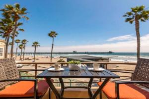 5N-64 Beachfront On the Strand Guest house, Oceanside