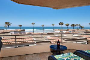 501P-5 Panoramic Ocean & Pier Views Guest house, Oceanside