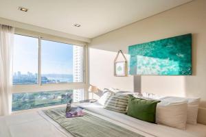 Veranda Residences - Modern 1BR Sea View Condo Na Apartments, Jomtien Beach