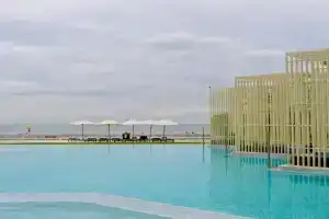 Veranda Residences - Beachfront Pool & Gym Suite Jomtien Pattaya Apartments, Jomtien Beach