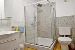 apartman crveni, Rab