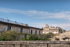 Albert's Apartment, Assisi
