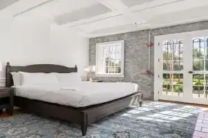 Sonoma Stonehouse Suite 3, Santa Rosa