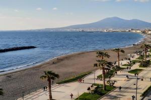 MOON RIVER - Rooms & Apartments, Torre Annunziata