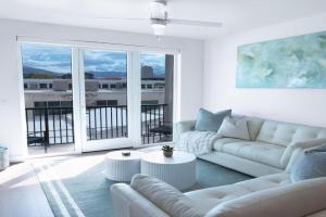 Deluxe 1BR 1BA Stunning Amenities-Pool, Htub, Gym Apartments, Salt Lake City