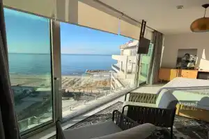 Sky rooftop luxury suites, Durres