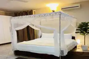 LuxeWood Haven Guest house, Dar es Salaam