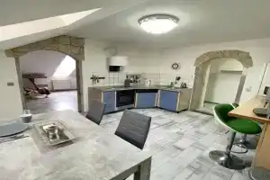 Casa Antic Große Moderne 75qm Wohnung Direkt im Zentrum WLAN Ist Kostenlos 1-6 Personen, Saalfeld