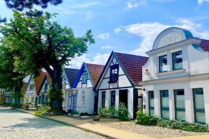 MAISON ART Appartements - Objekt 94080 Guest house, Warnemunde