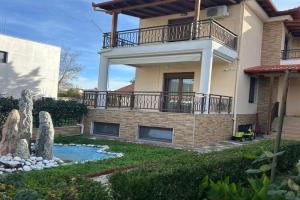 Casa Vento, Nea Vrasna