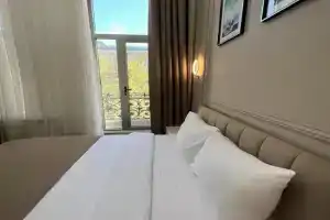 COSY Hotel, Baku