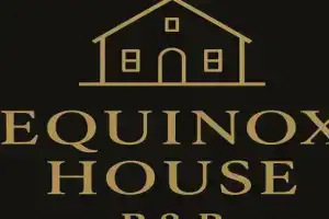 Equinox house, Tuglie