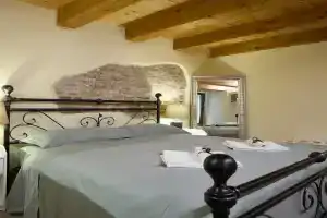 Casa Vicolo TerminIO, Fermo