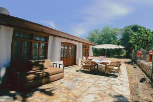 Bitez Village Room, Bitez