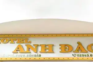 Khách sạn Anh Đào Hotel, Con Dao Islands