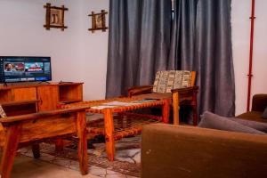 Kay's place Train house apartments, Bububu