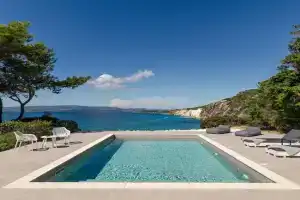 Olyan Seaside Villa, Minia