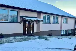U Larisi Apartments, Solochin