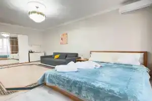 Tsentr goroda ryadom Arbat Apartments, Almaty