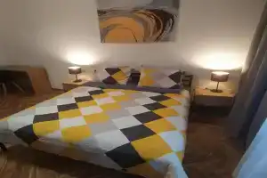 Lviv Apartments on Meretyna street - mizh vokzalom i tsentrom, Lvov