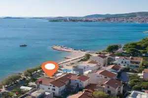 Apartments Ivan by the sea, Vodice