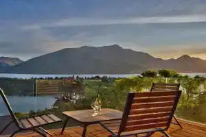 Lofty Heights Spectacular views Guest house, Queenstown