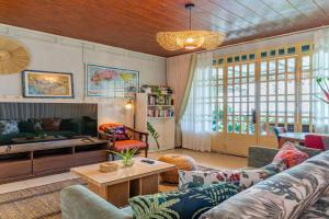 Cozy 1990s Khmer Style Flat in Heart of Tonle Bassac Apartments, Phnom Penh
