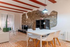 Flateli Ballesteries - 34 Apartments, Girona