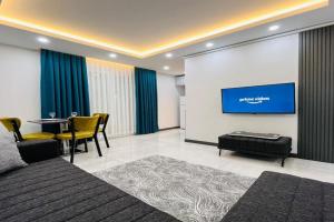 6 Centrally Located Spacious and Air Conditioned 1 plus 1 Apartment, Antalya