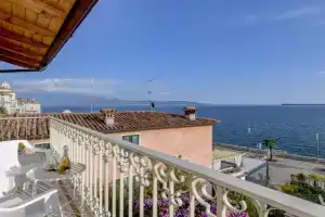 MGH - Lake View Terrace Gardone Apartments, Gardone Riviera
