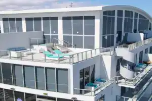 Hyde Dream Penthouse, Hollywood