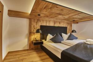 Chalet Wallehen by we rent, Ski-in & Ski-out, Saalbach