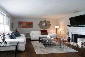 Private Getaway Near San Marco Square Guest house, Jacksonville